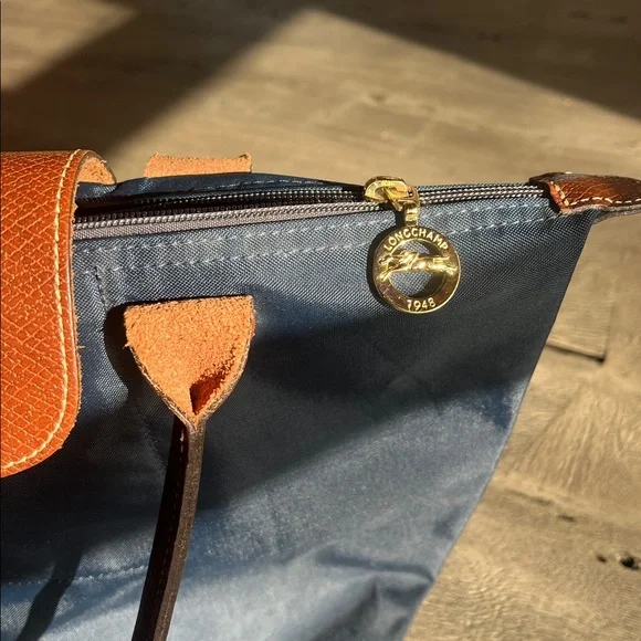 Vintage Longchamp Le Pliage “Shopping” Tote – Navy - Picture 7 of 15